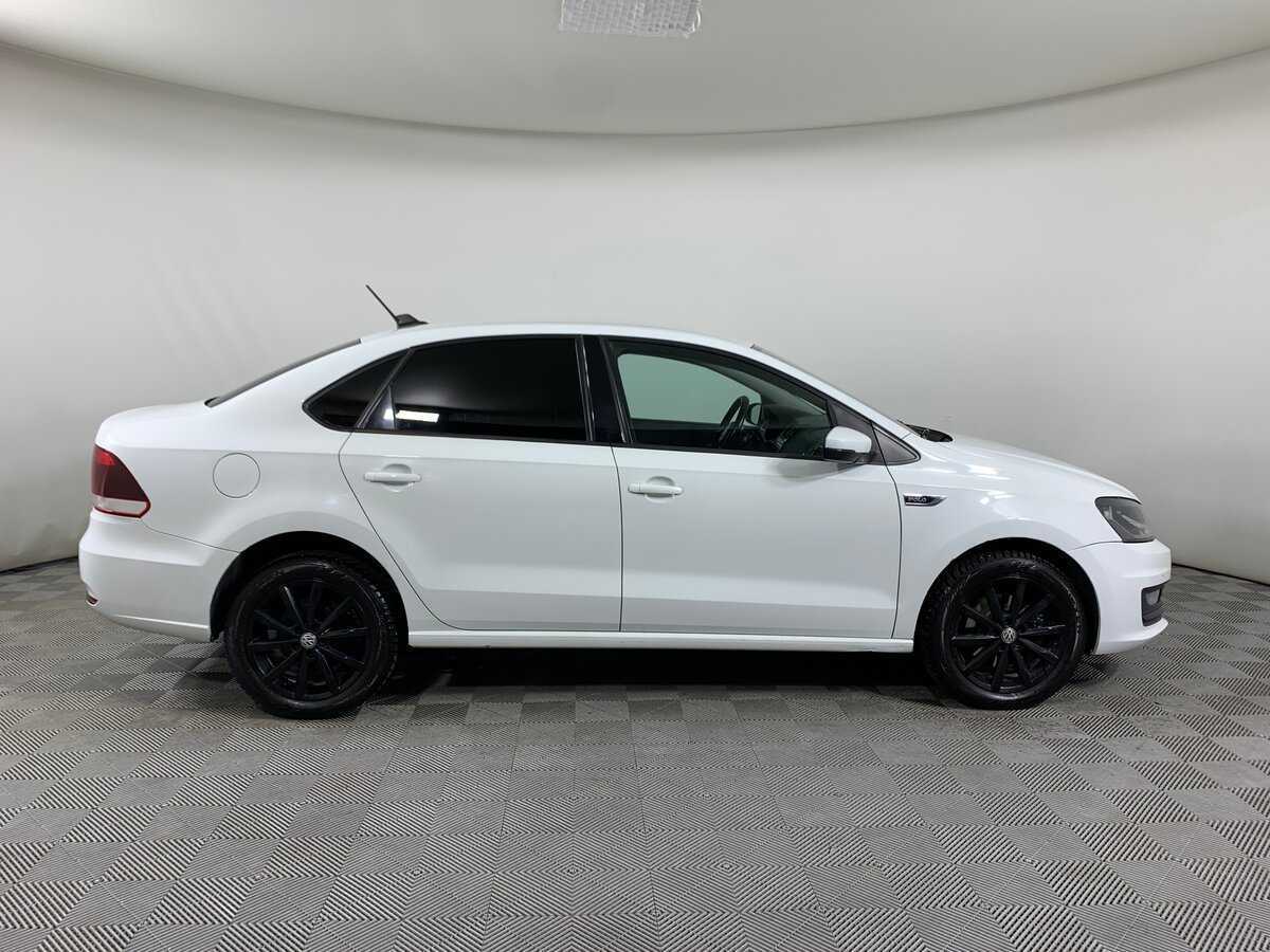 Купить Volkswagen Polo с пробегом. Фото: #3