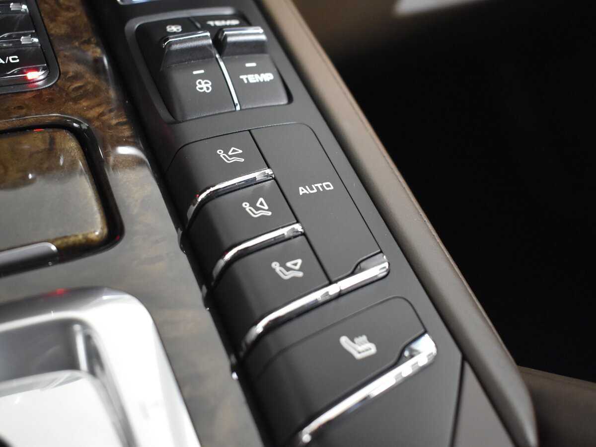 Купить Porsche Cayenne с пробегом. Фото: #24