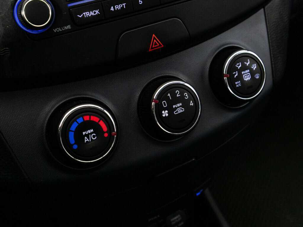 Купить Hyundai Elantra с пробегом. Фото: #14