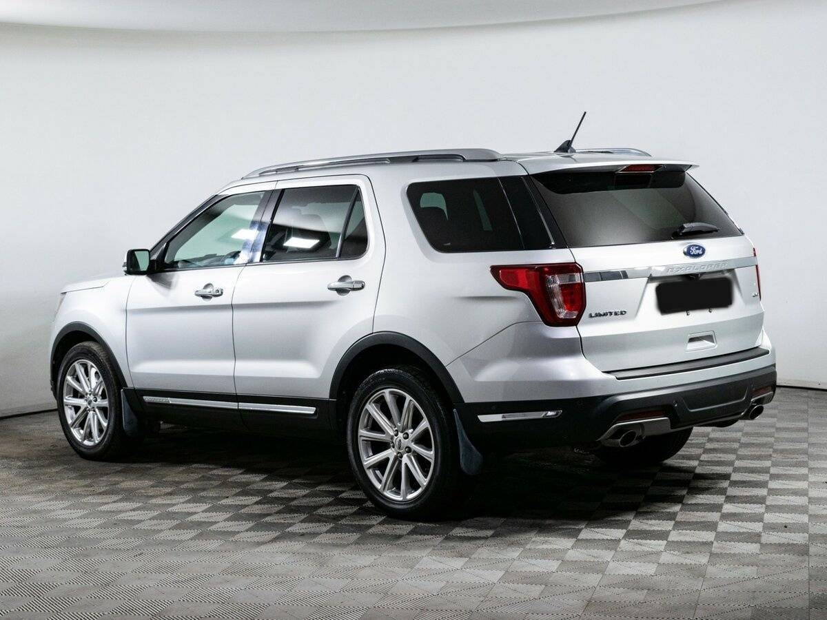 Купить Ford Explorer с пробегом. Фото: #6