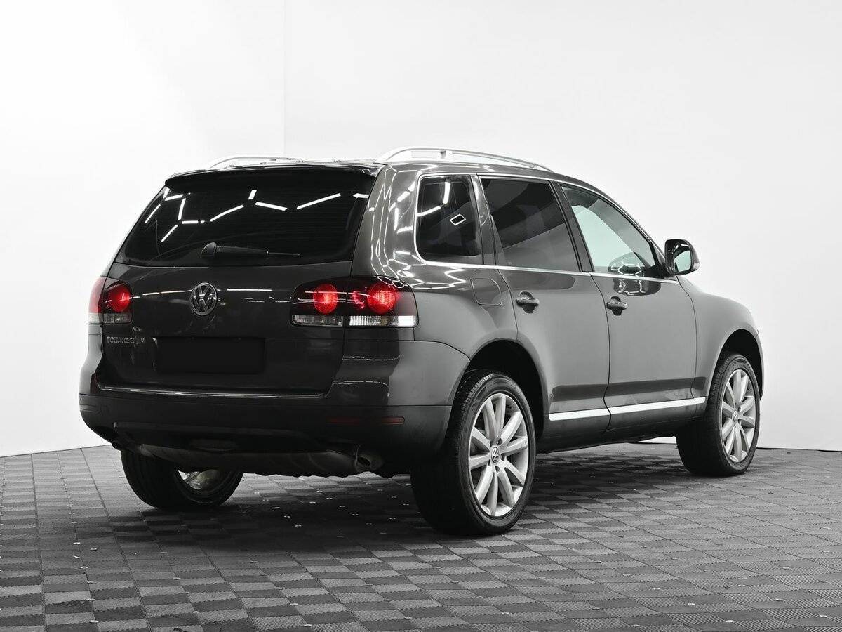Купить Volkswagen Touareg с пробегом. Фото: #3