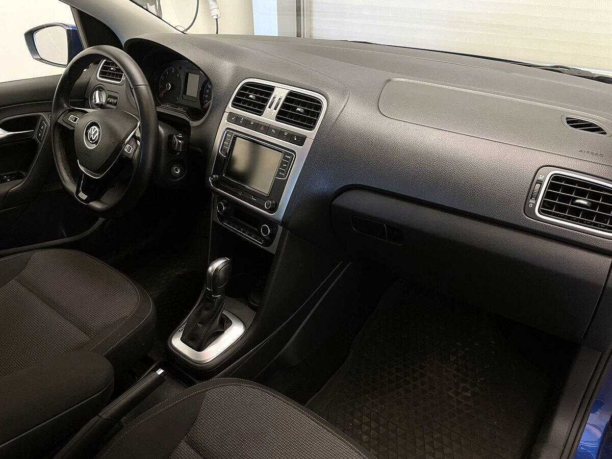 Купить Volkswagen Polo с пробегом. Фото: #6