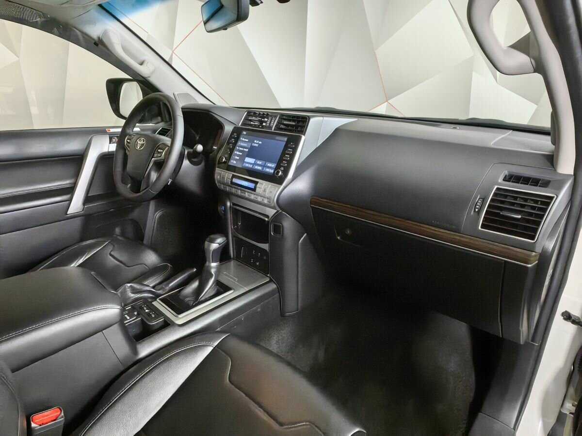 Купить Toyota Land Cruiser Prado с пробегом. Фото: #8