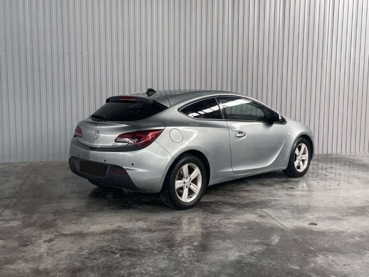 Купить Opel Astra с пробегом. Фото: #4