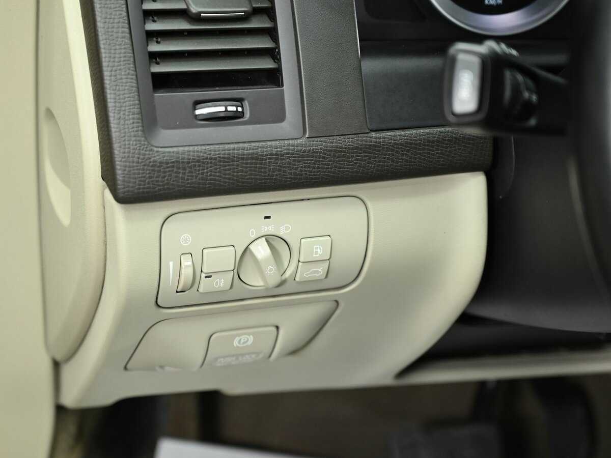 Купить Volvo XC60 с пробегом. Фото: #9
