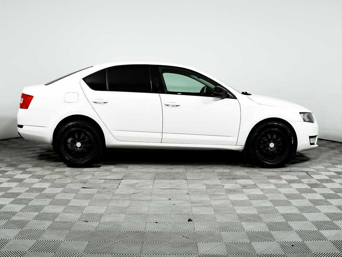 Купить Skoda Octavia с пробегом. Фото: #3