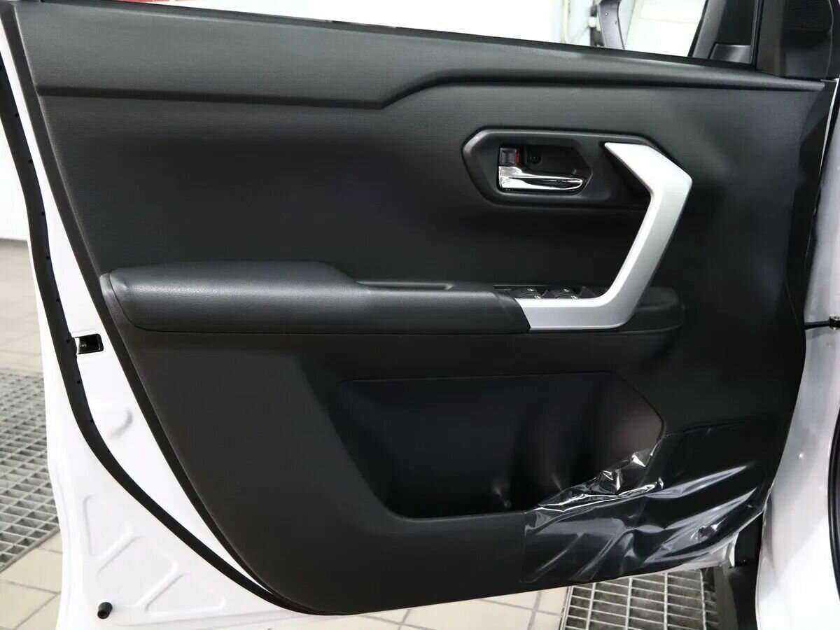 Купить Toyota Raize с пробегом. Фото: #5