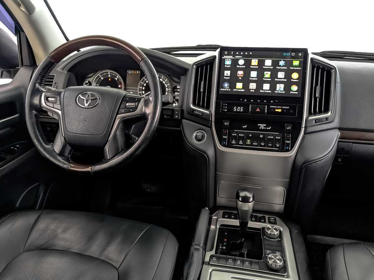Купить Toyota Land Cruiser с пробегом. Фото: #21