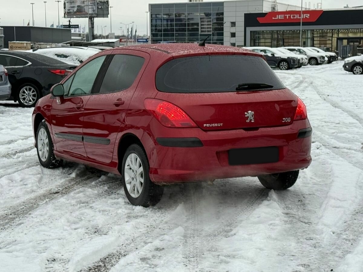 Купить Peugeot 308 с пробегом. Фото: #4