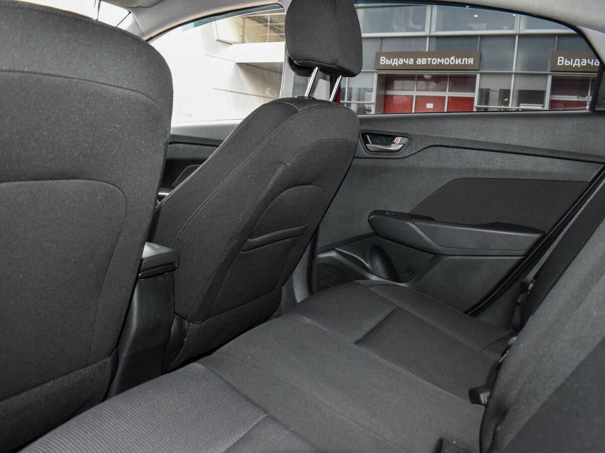 Купить Hyundai Solaris с пробегом. Фото: #11