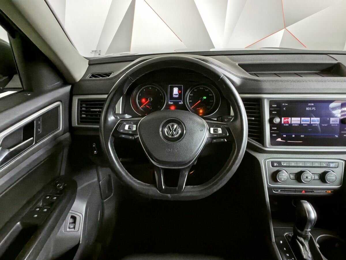 Купить Volkswagen Teramont с пробегом. Фото: #14