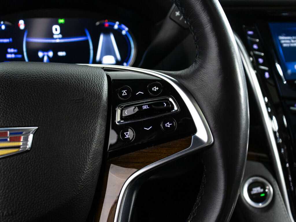 Купить Cadillac Escalade с пробегом. Фото: #27