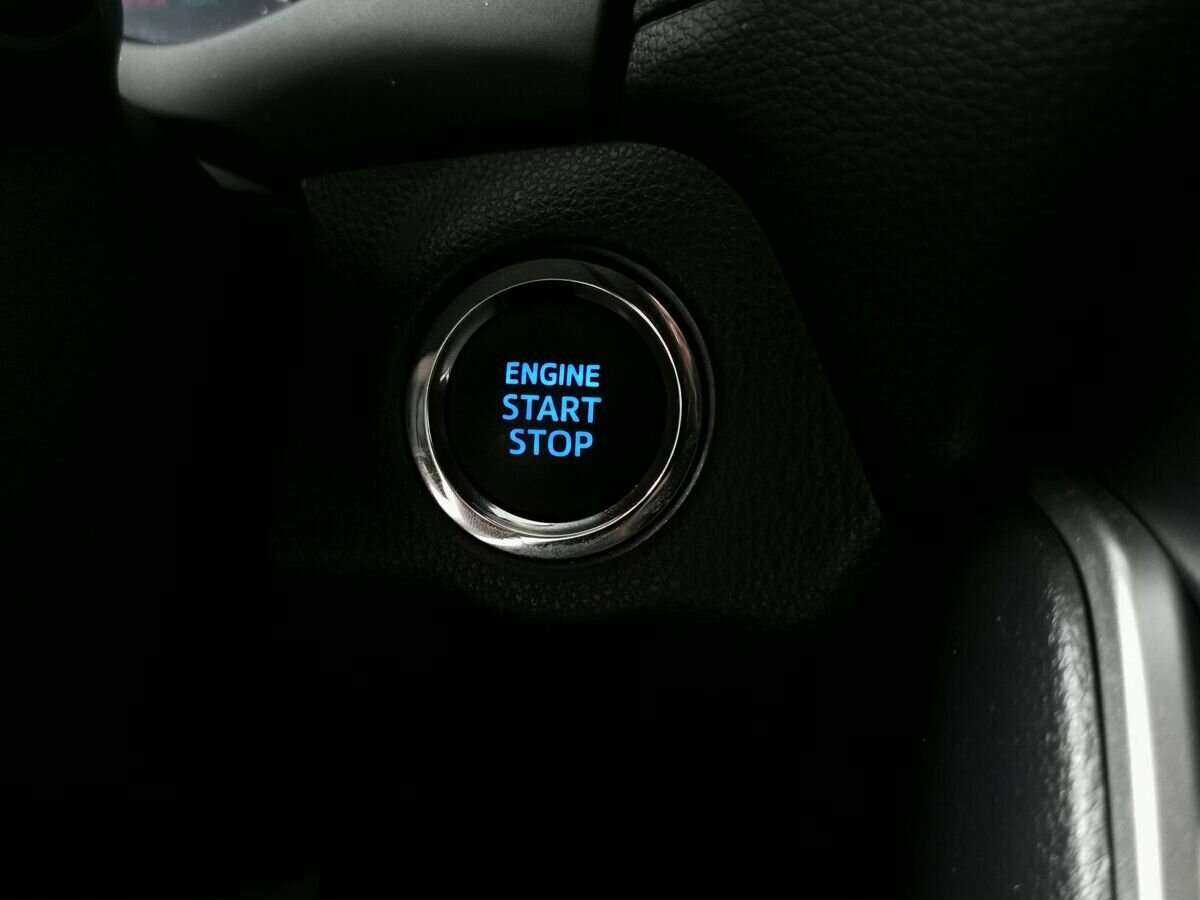 Купить Toyota RAV4 с пробегом. Фото: #16