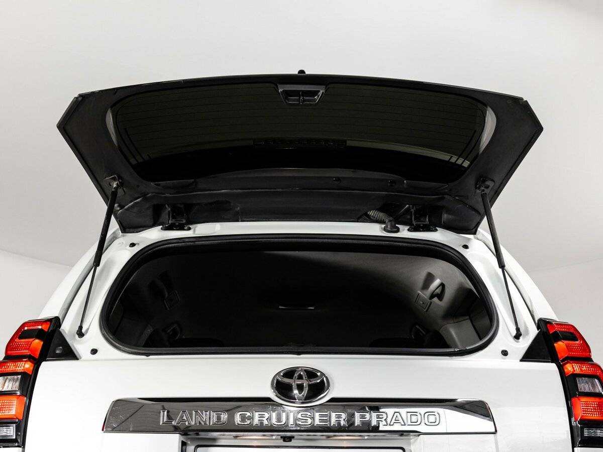 Купить Toyota Land Cruiser Prado с пробегом. Фото: #26