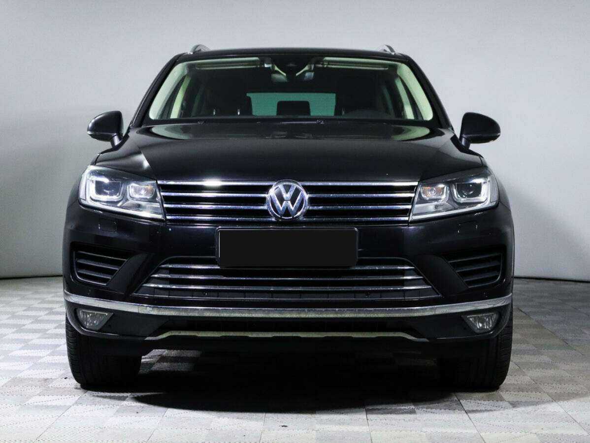 Купить Volkswagen Touareg с пробегом. Фото: #1