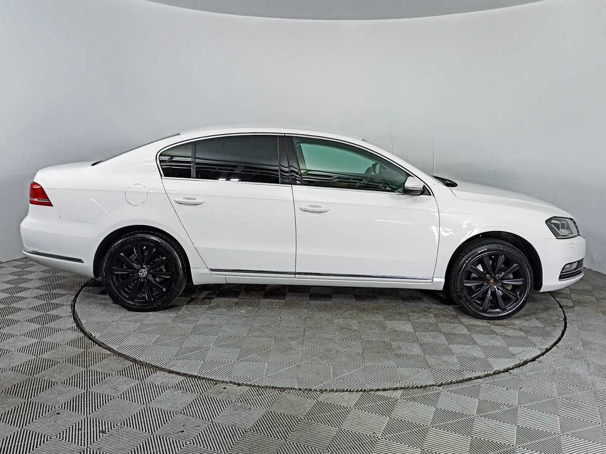 Купить Volkswagen Passat с пробегом. Фото: #3