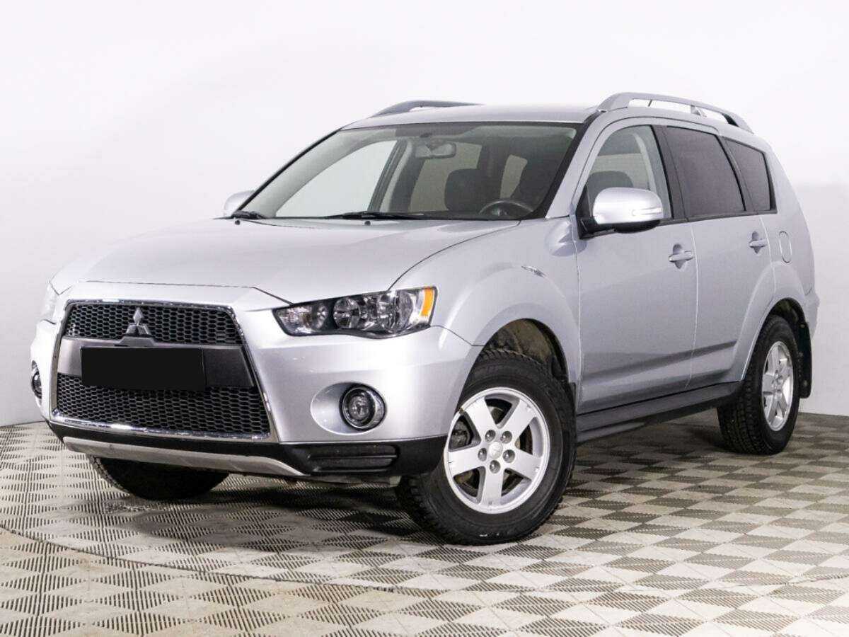 Купить Mitsubishi Outlander с пробегом. Посмотреть фото