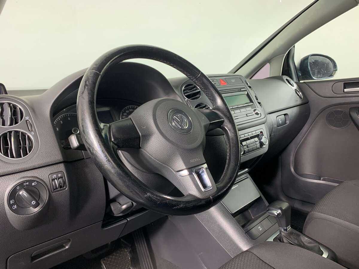 Купить Volkswagen Golf Plus с пробегом. Фото: #8