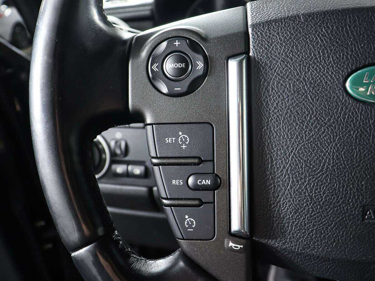 Купить Land Rover Discovery с пробегом. Фото: #19