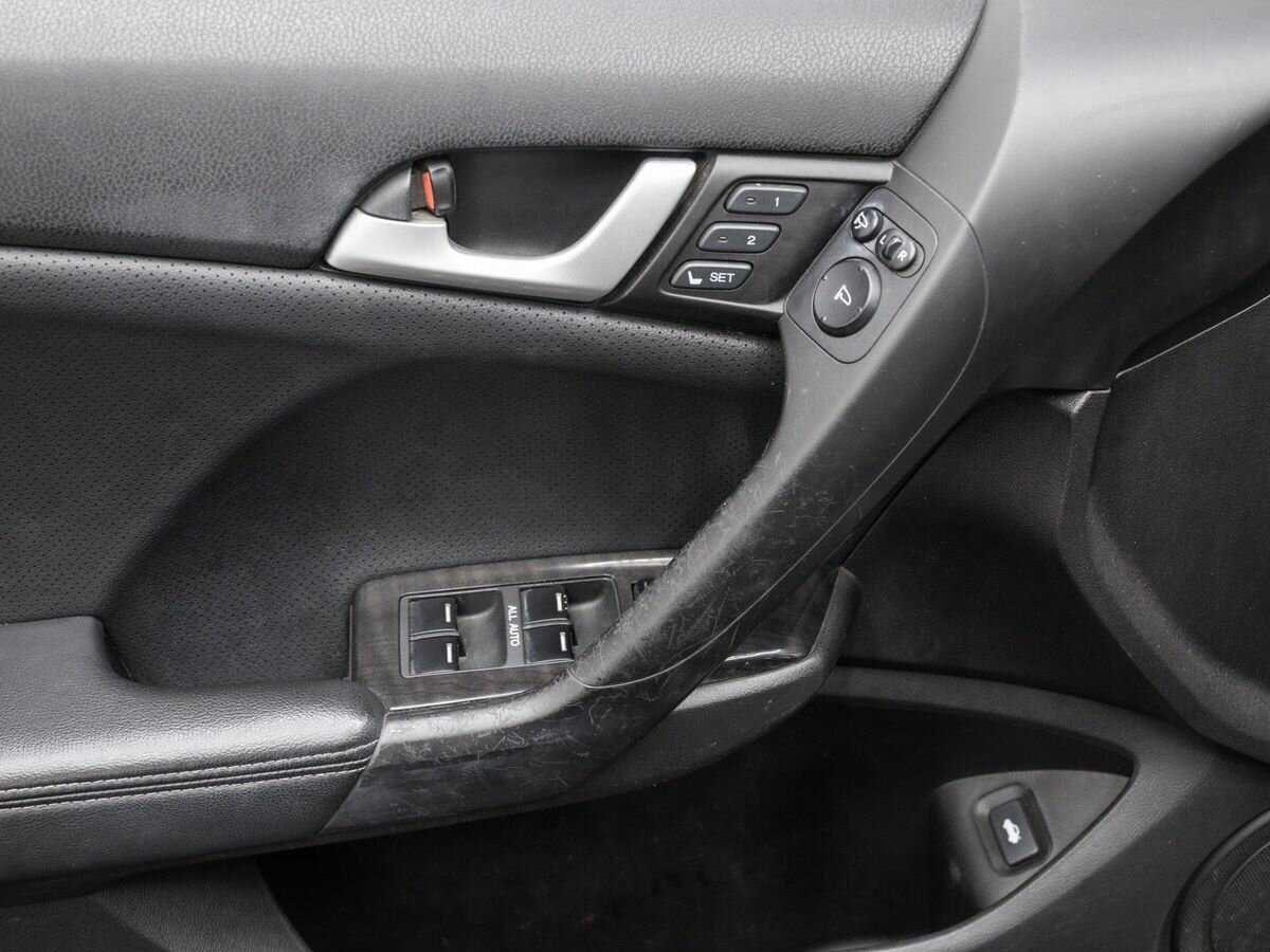 Купить Honda Accord с пробегом. Фото: #15
