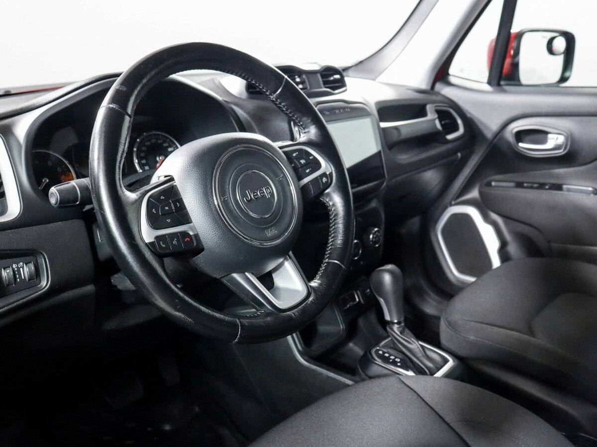 Купить Jeep Renegade с пробегом. Фото: #13