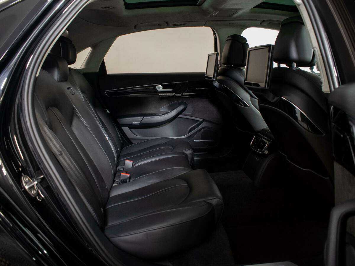 Купить Audi A8 с пробегом. Фото: #7