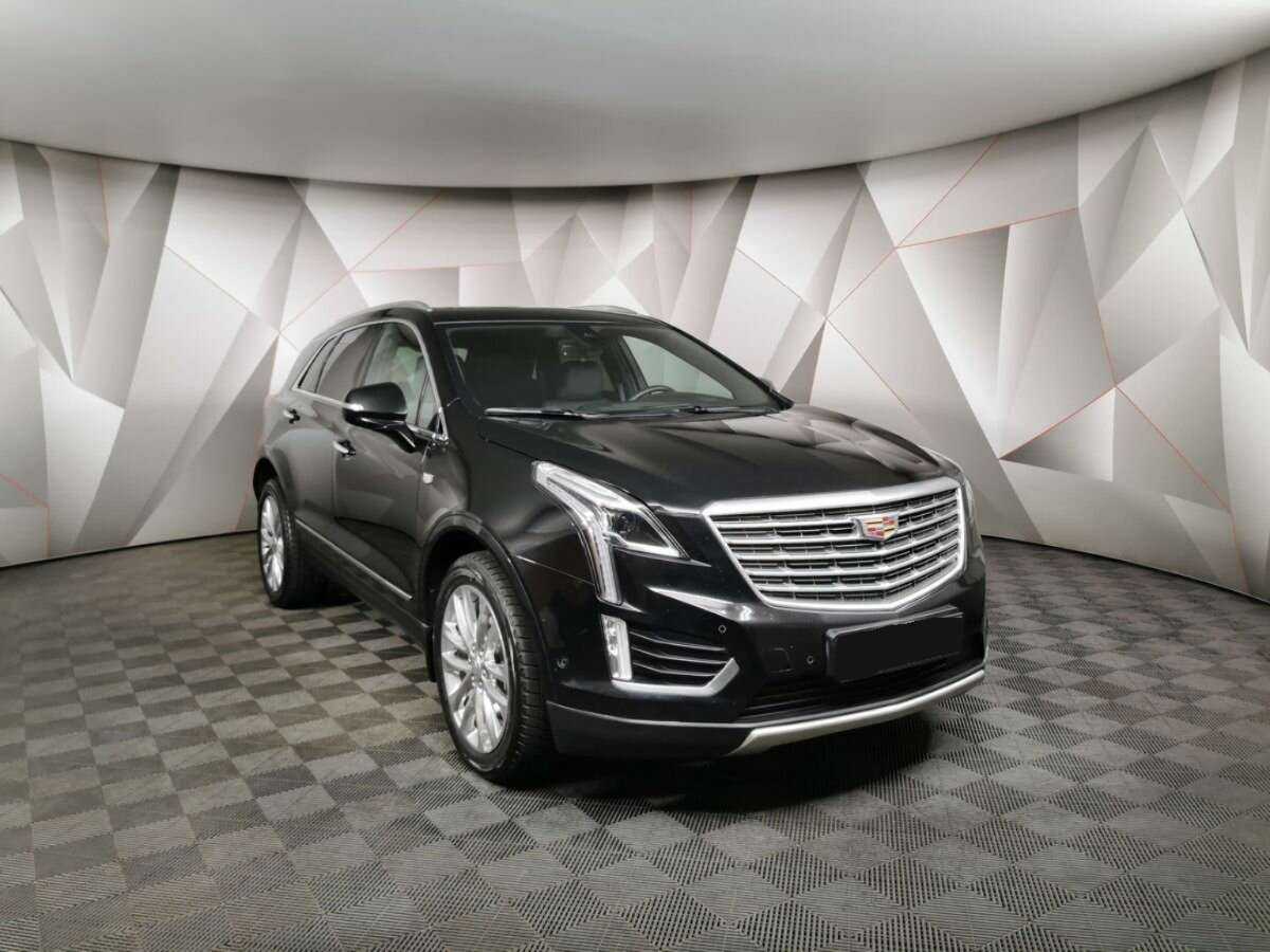 Купить Cadillac XT5 с пробегом. Фото: #2