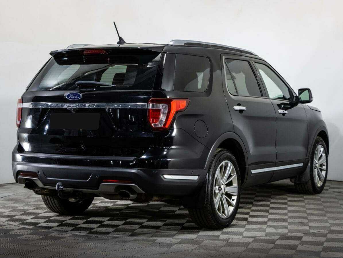 Купить Ford Explorer с пробегом. Фото: #4