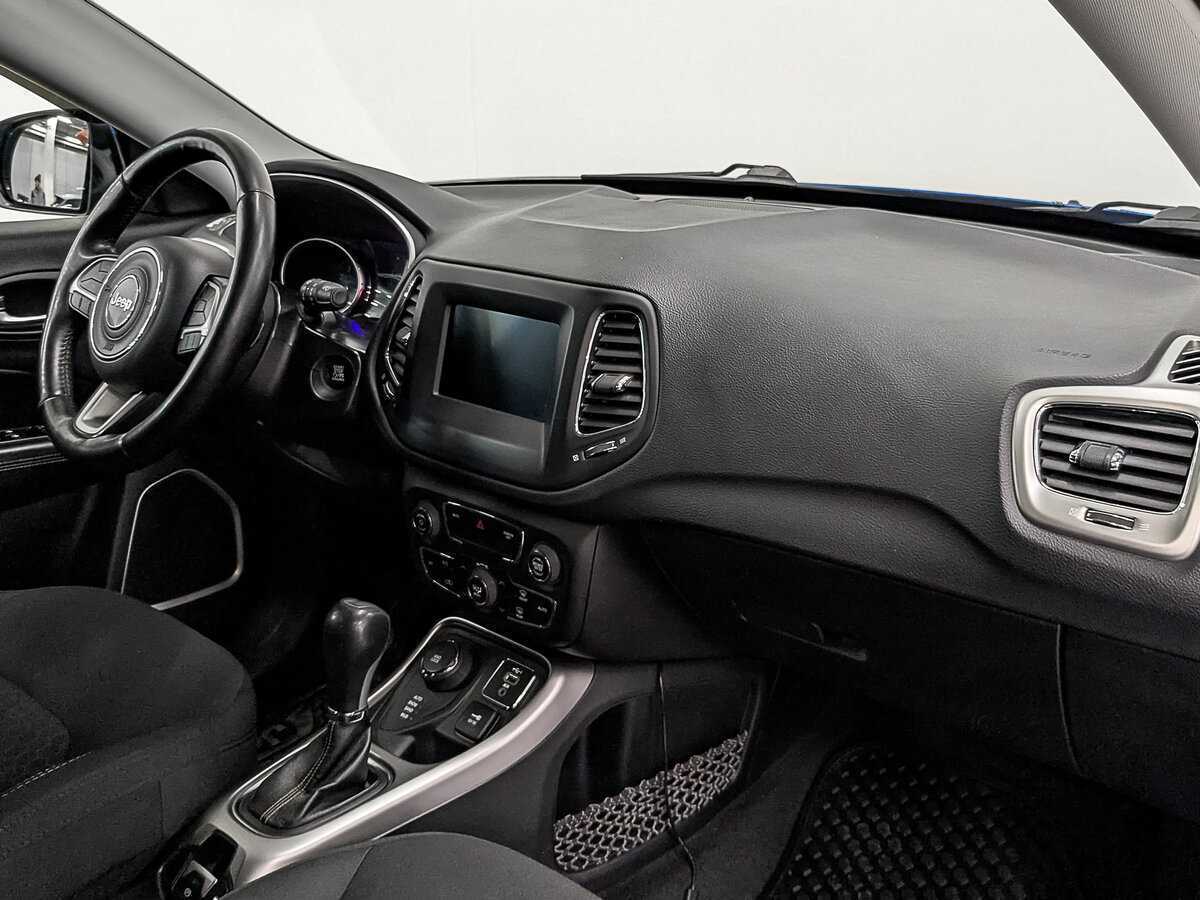 Купить Jeep Compass с пробегом. Фото: #10
