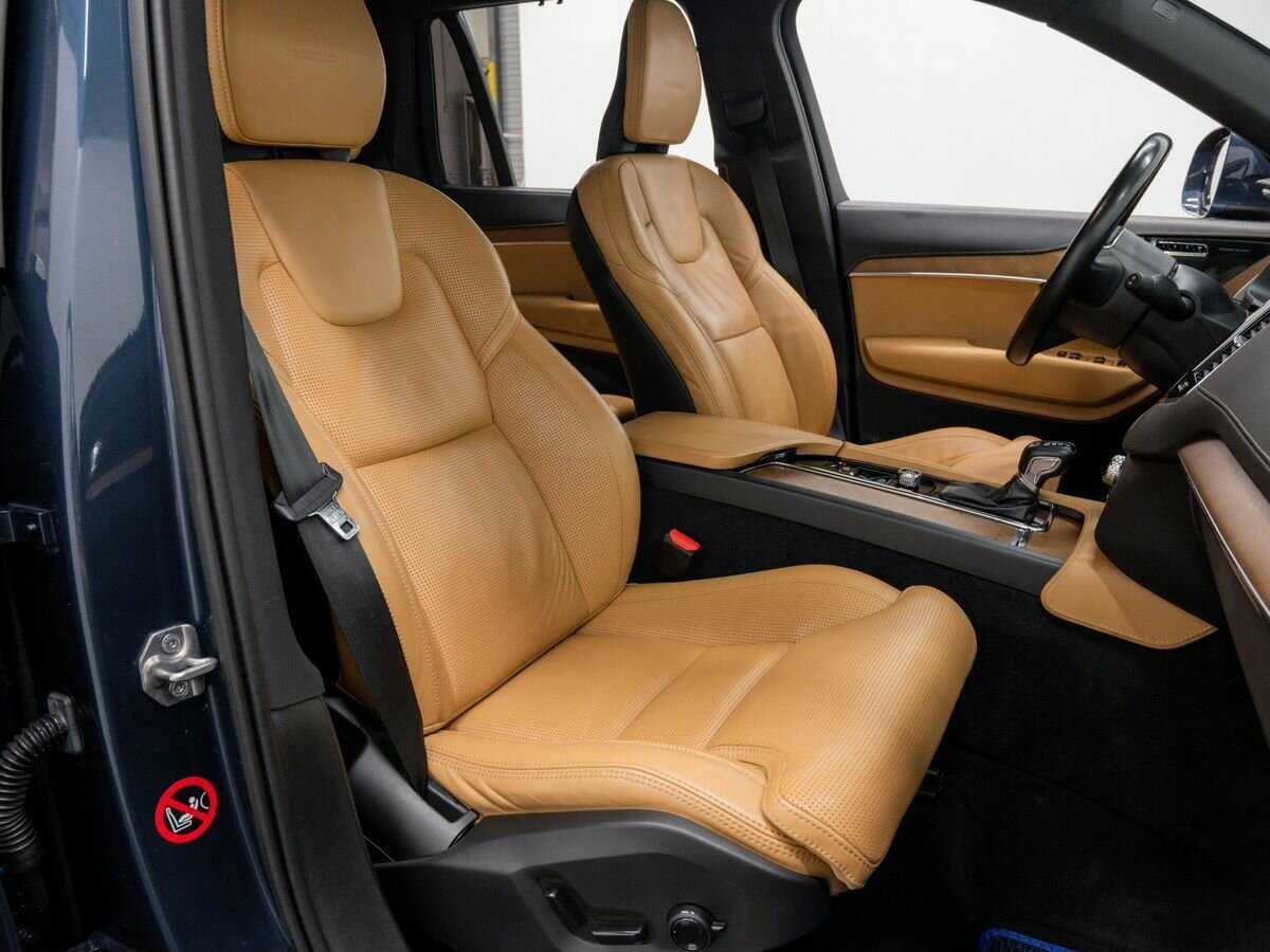 Купить Volvo XC90 с пробегом. Фото: #7