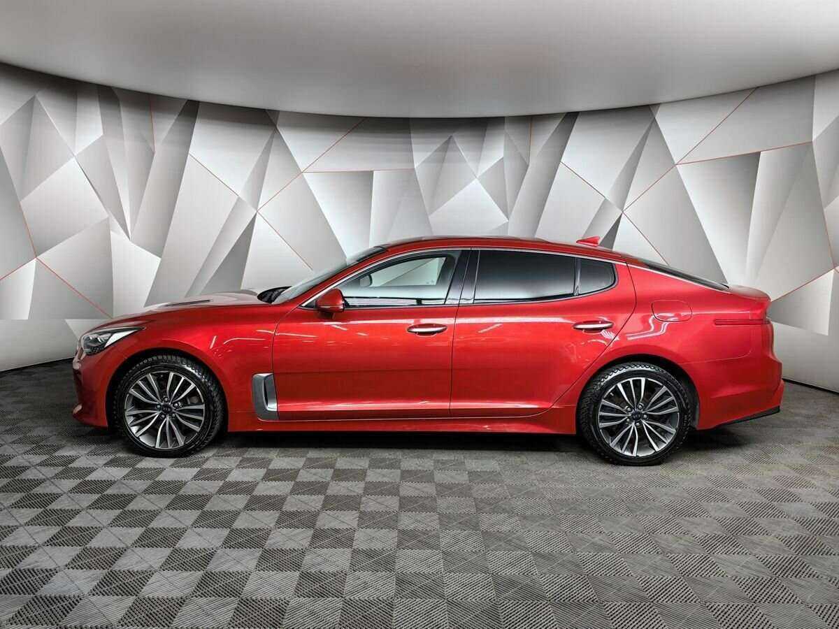 Купить Kia Stinger с пробегом. Фото: #4