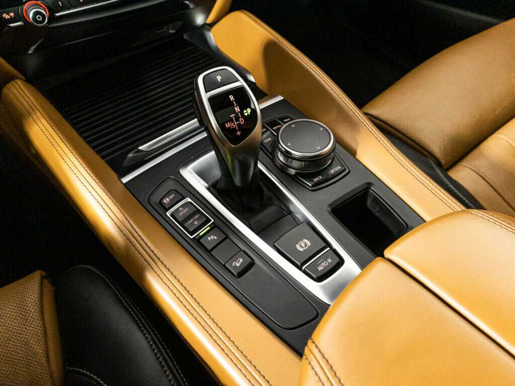 Купить BMW X6 с пробегом. Фото: #16