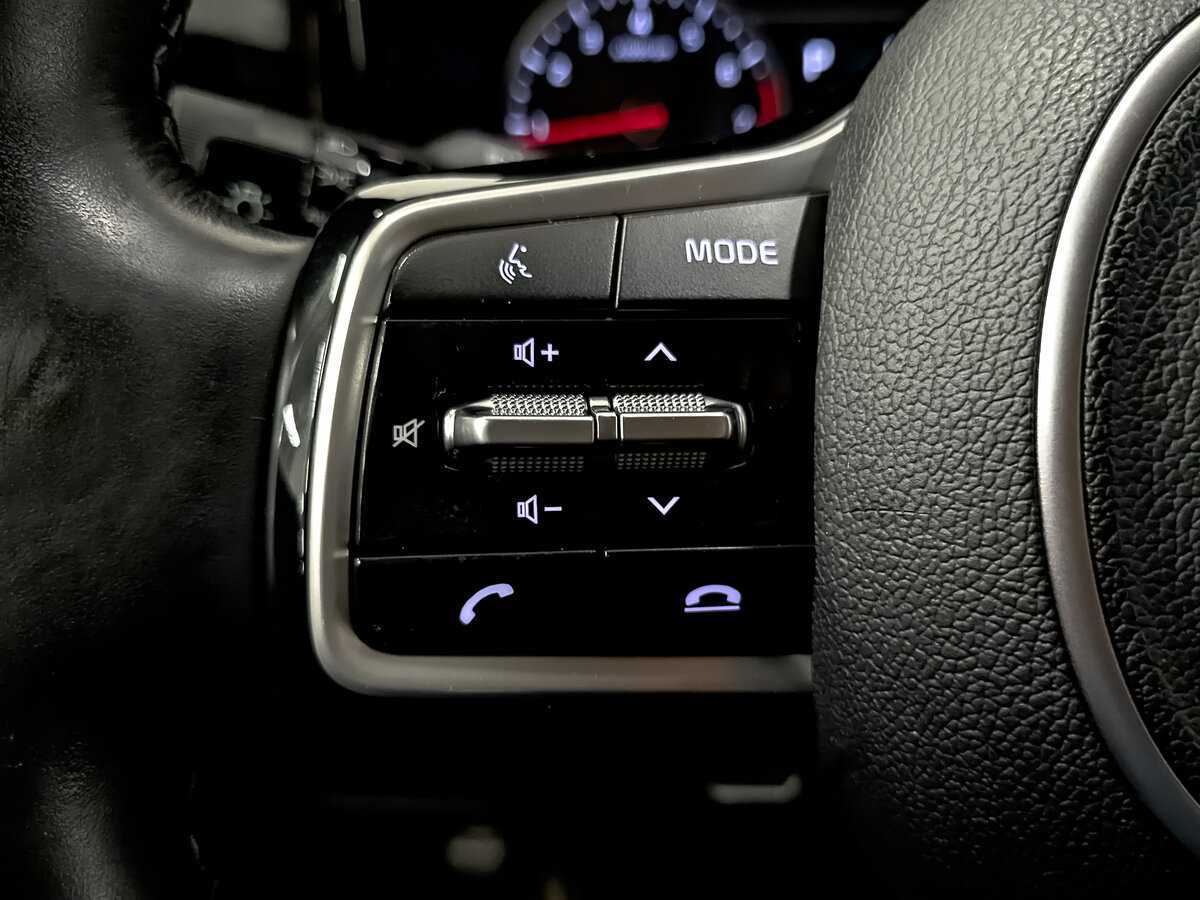 Купить Kia Sorento с пробегом. Фото: #28