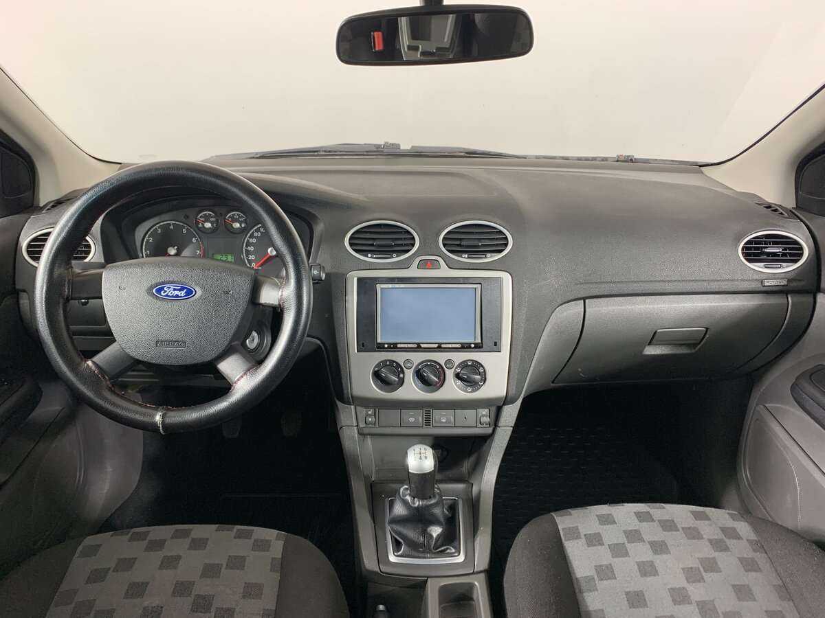 Купить Ford Focus с пробегом. Фото: #9