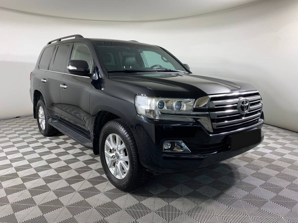 Купить Toyota Land Cruiser с пробегом. Фото: #2
