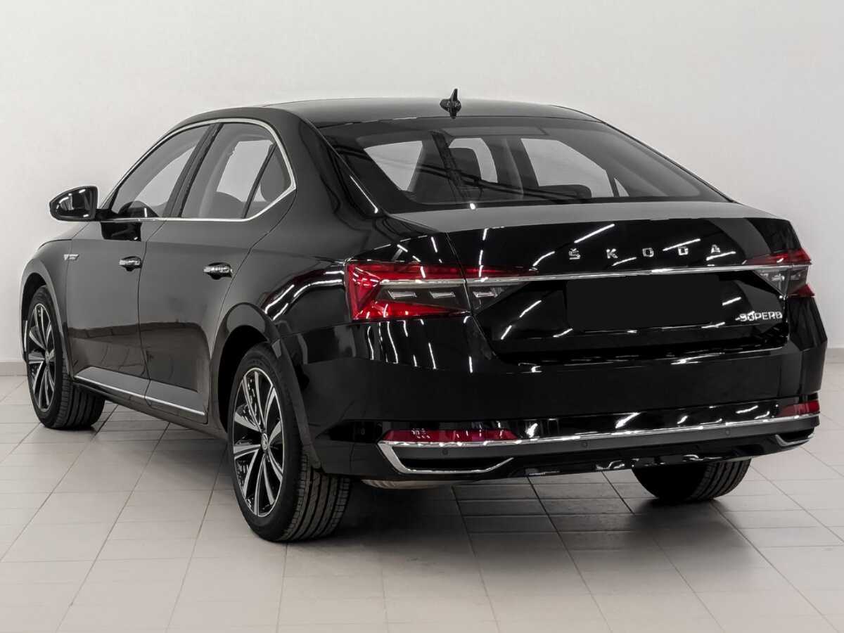 Купить Skoda Superb с пробегом. Фото: #5
