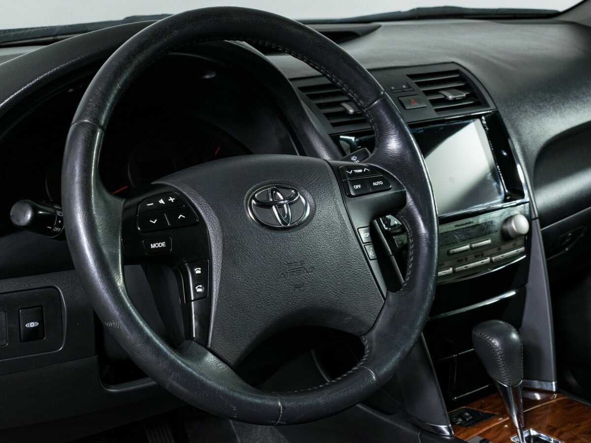 Купить Toyota Camry с пробегом. Фото: #10