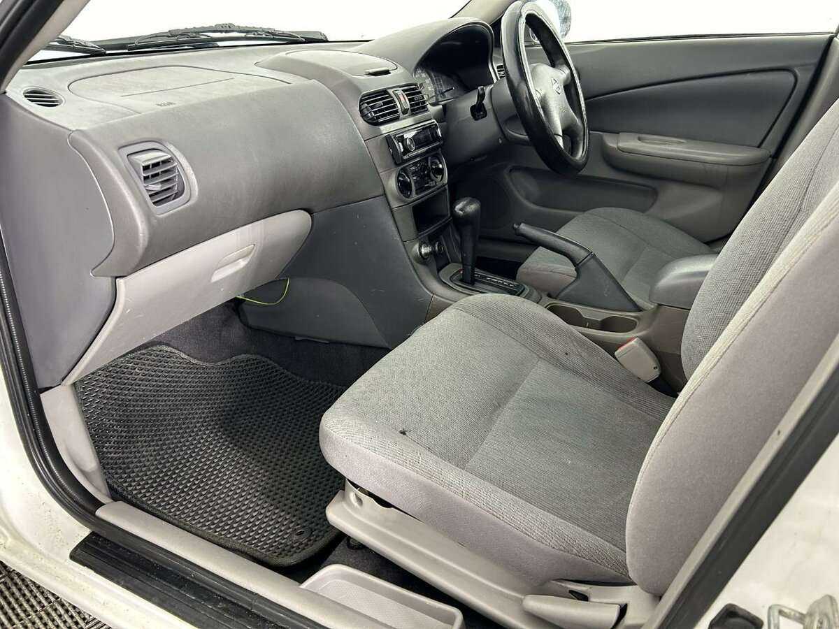 Купить Nissan Sunny с пробегом. Фото: #13