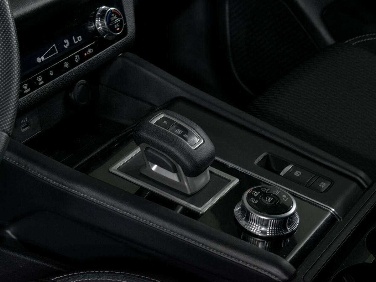 Купить Mitsubishi Outlander с пробегом. Фото: #15