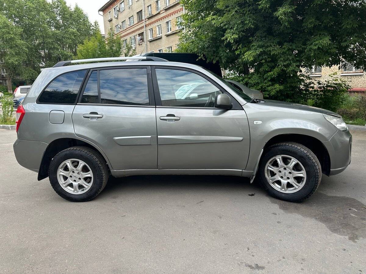 Купить Chery Tiggo (T11) с пробегом. Фото: #3