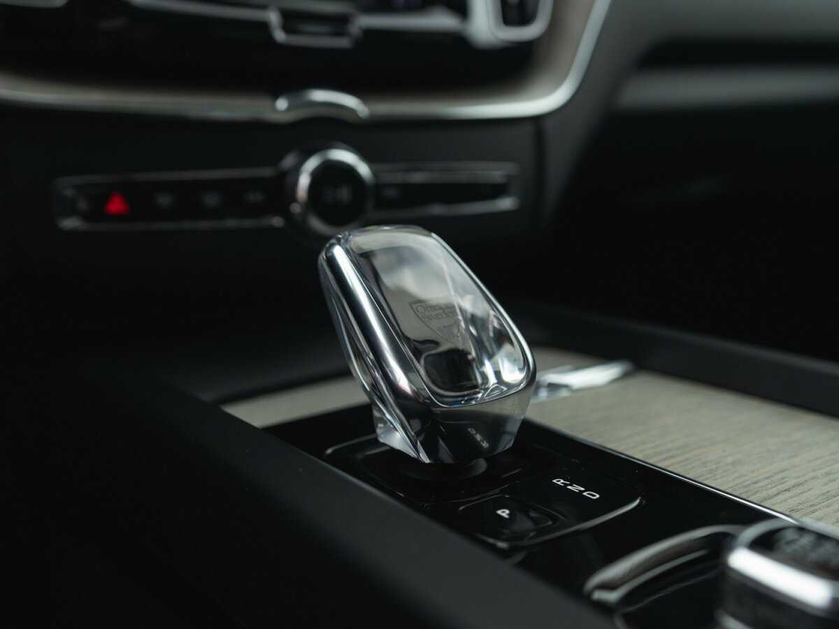 Купить Volvo XC60 с пробегом. Фото: #24