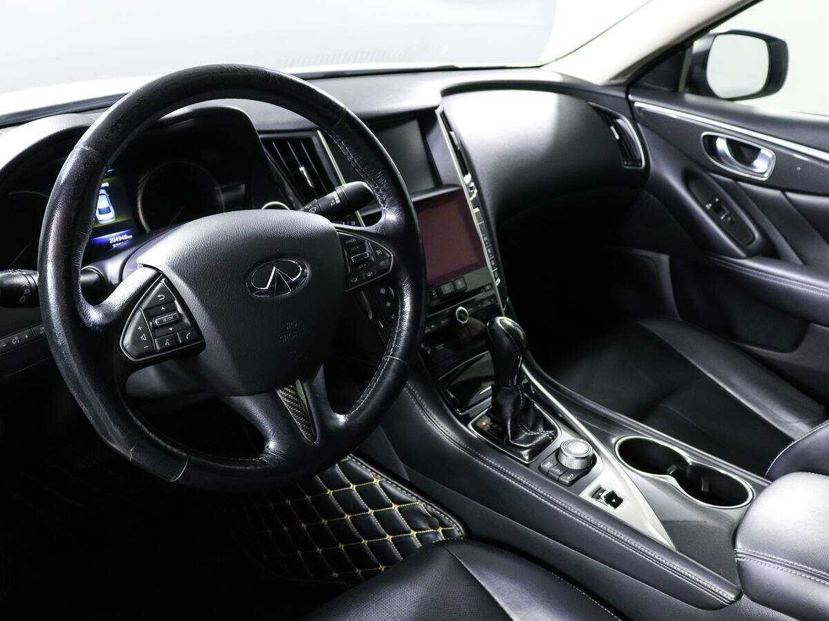Купить Infiniti Q50 с пробегом. Фото: #13