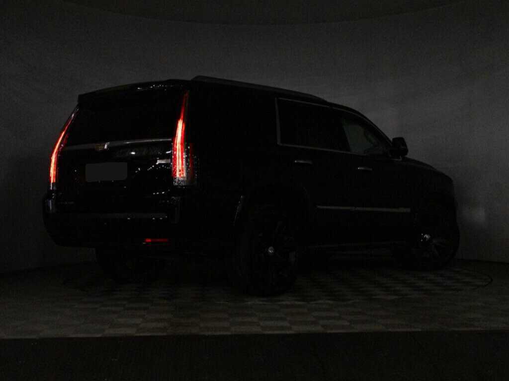 Купить Cadillac Escalade с пробегом. Фото: #35