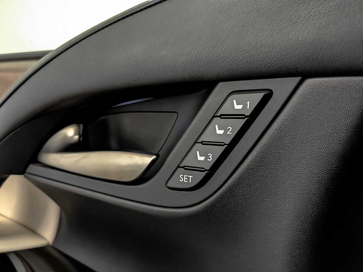 Купить Lexus LX с пробегом. Фото: #29