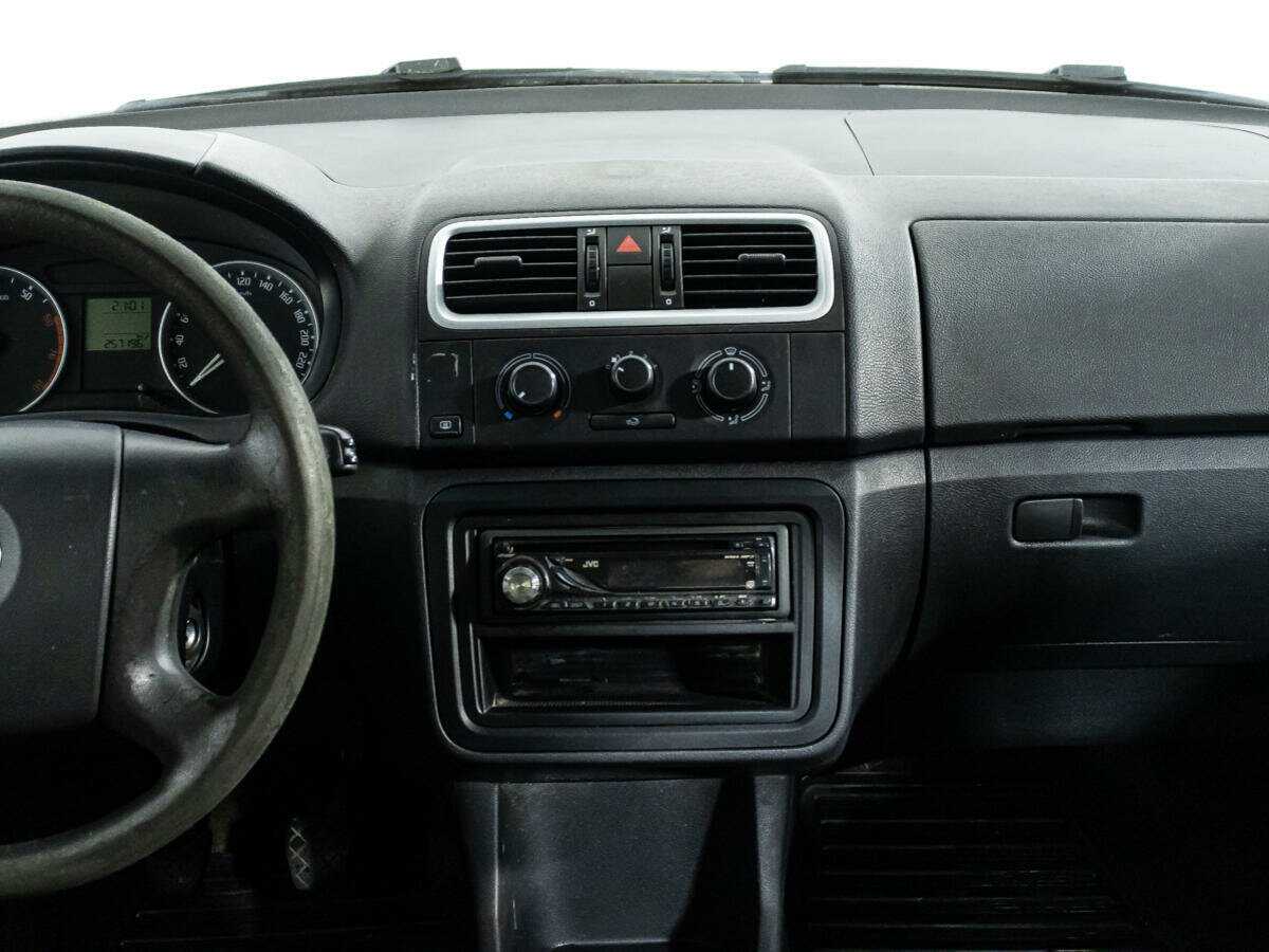 Купить Skoda Fabia с пробегом. Фото: #12
