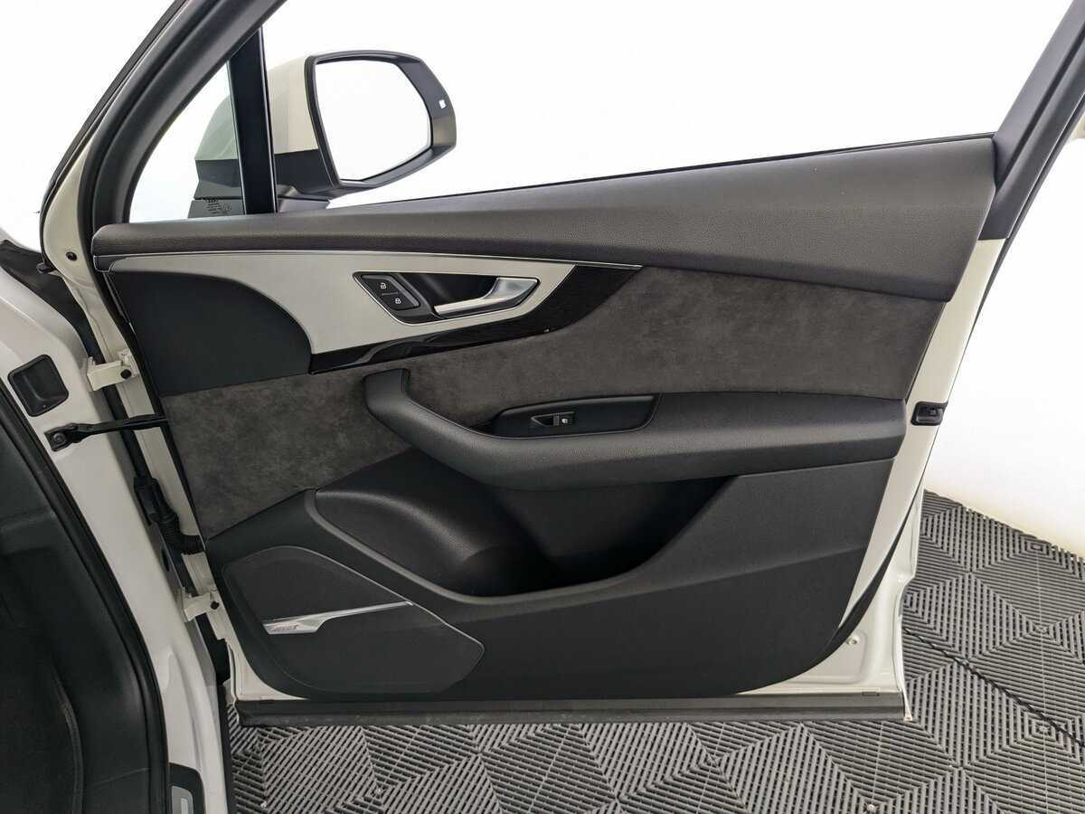 Купить Audi Q7 с пробегом. Фото: #20