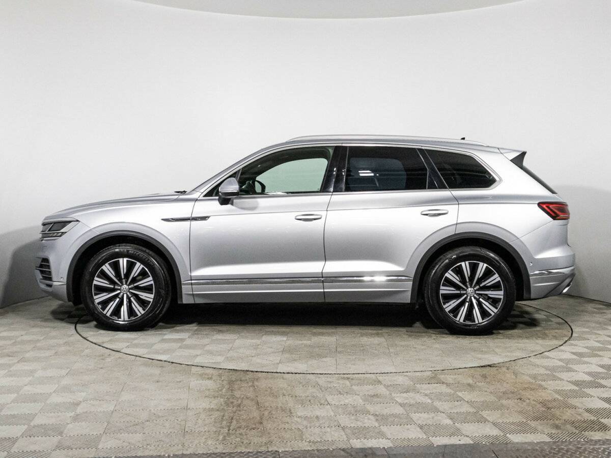 Купить Volkswagen Touareg с пробегом. Фото: #7