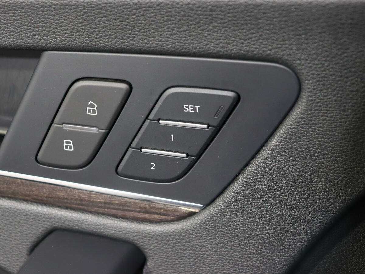 Купить Audi Q5 Sportback с пробегом. Фото: #17