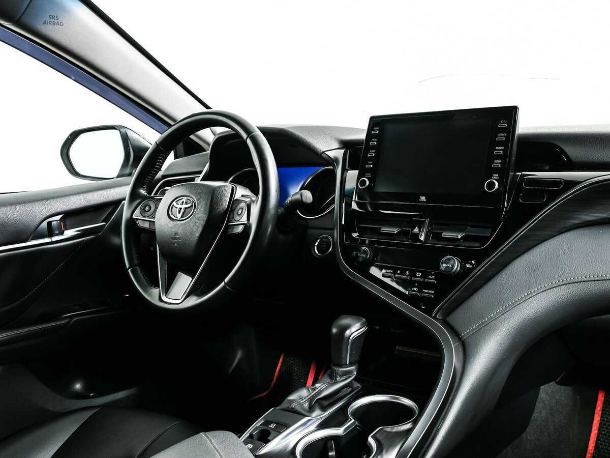 Купить Toyota Camry с пробегом. Фото: #8