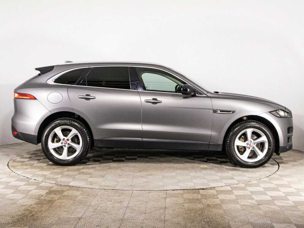 Купить Jaguar F-Pace с пробегом. Фото: #3